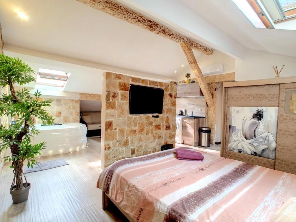 Love Room Jacuzzi Croisette Cannes Bagian luar foto